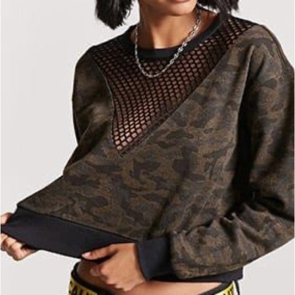 Forever 21 Camo Mesh V-Neck Crop Sweater | Long Sleeve Army Print Sweater